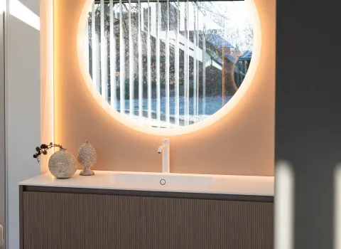 Waschtisch und Spiegel Ausstellung Zirkelbach - bearbeitet