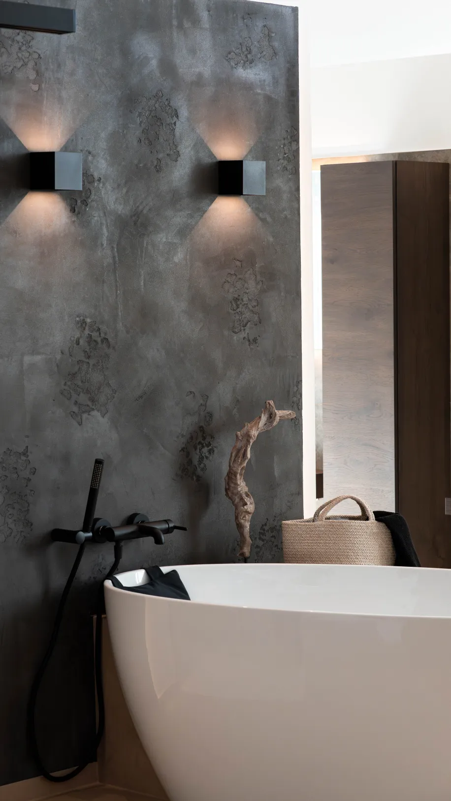 Ausstellung Zirkelbach Badewanne